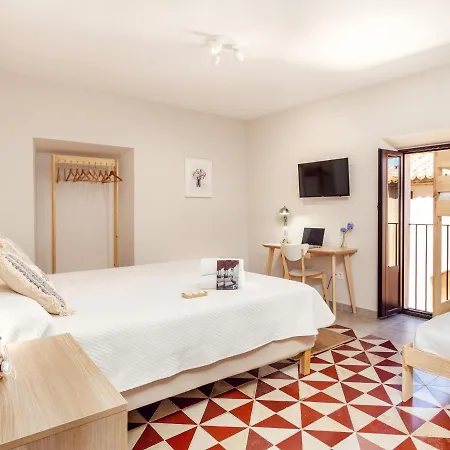 Apartamentos Plaza Mayor 35 Caceres Exterior photo